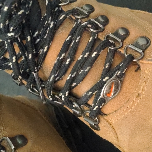 Vintage! NIKE ACG AIR TUMALO II LEATHER HIKING BOOTS - Picture 2 of 9